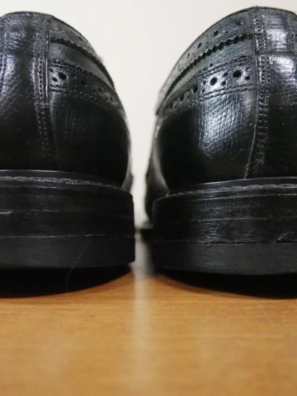 Florsheim Wingtip Oxfords Shoes Sz 12 Black Leather Almond Toe Preppy *No Insole